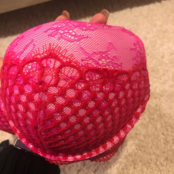 Victoria’s Secret Bra - Picture 5 of 6